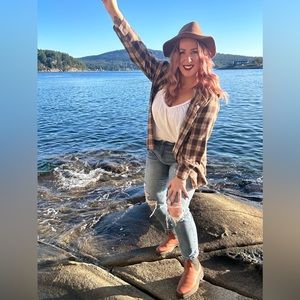 Leah Inspired ✨ Multi-passionate Mompreneur